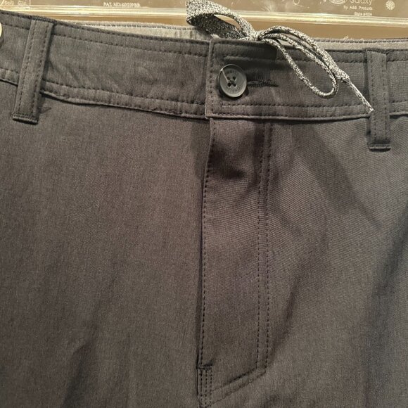 O'Neill Hybrid Shorts Size 36 NWT - Picture 3 of 7